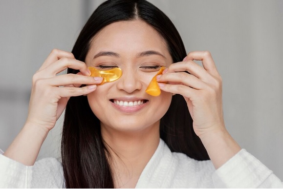 5 Pentingnya Vitamin C untuk Wajah, Kamu Mau Coba?