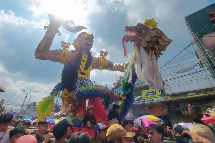 40 Ribu Orang Hadiri Pawai Karnaval Kemerdekaan RI di Lembang