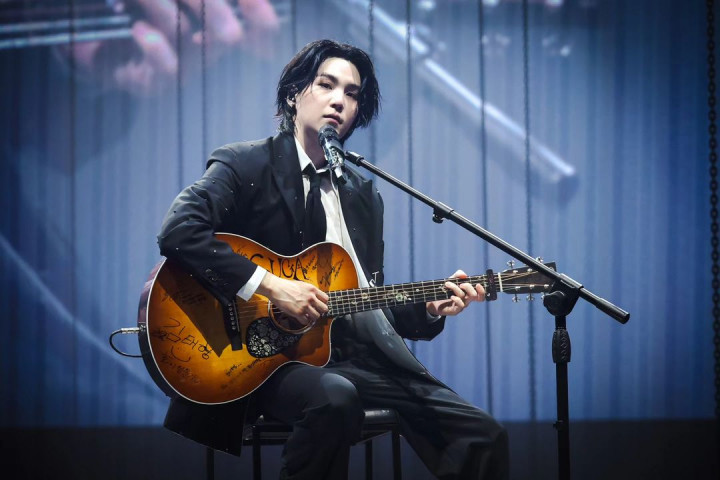 Big Hit Konfirmasi Rekaman CCTV Terbaru Suga BTS, ARMY Tuntut Permintaan Maaf