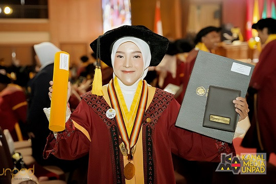 Irma Bagikan Tips Lulus Jadi Wisudawan Terbaik Sarjana Terapan Unpad