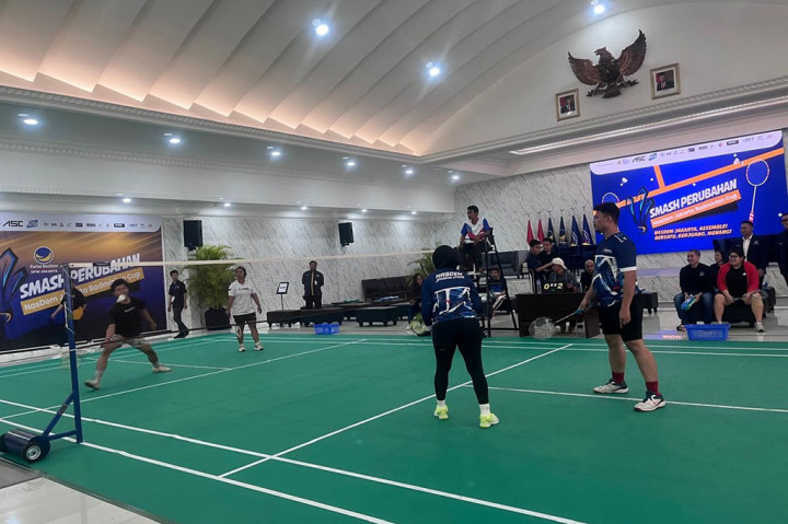 Smash Perubahan! Jaga Kekompakan Kader lewat NasDem Jakarta Badminton Cup