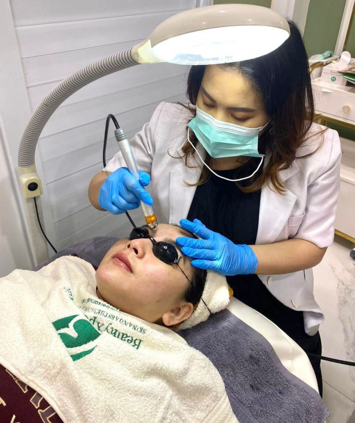 BeautyXpert Menuju Klinik Bedah Plastik