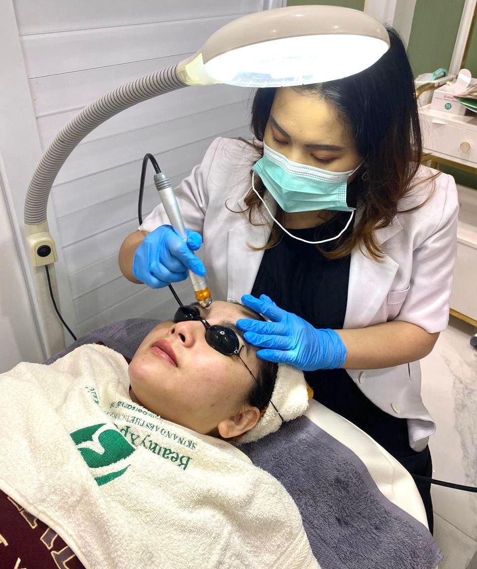 Pasien sedang mendapatkan treatment. Dok. Ist