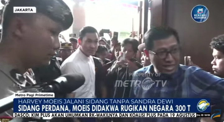 Harvey Moeis Tak Ditemani Sandra Dewi di Sidang Perdana, Pengacara: Fokus Urus Anak