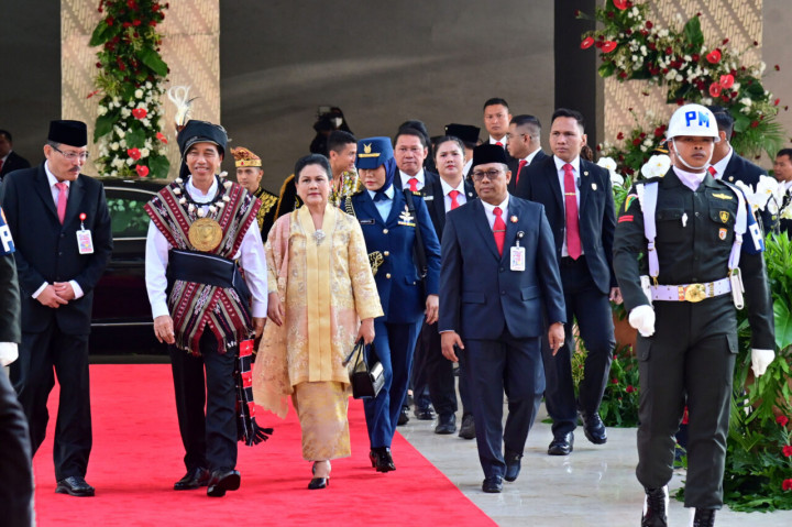 Deretan Baju Adat Jokowi di Sidang Tahunan MPR dari 2017-2023