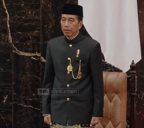 Baju Betawi Sinyal Jokowi Cawe-cawe di Pilgub Jakarta? Ini Kata PDIP