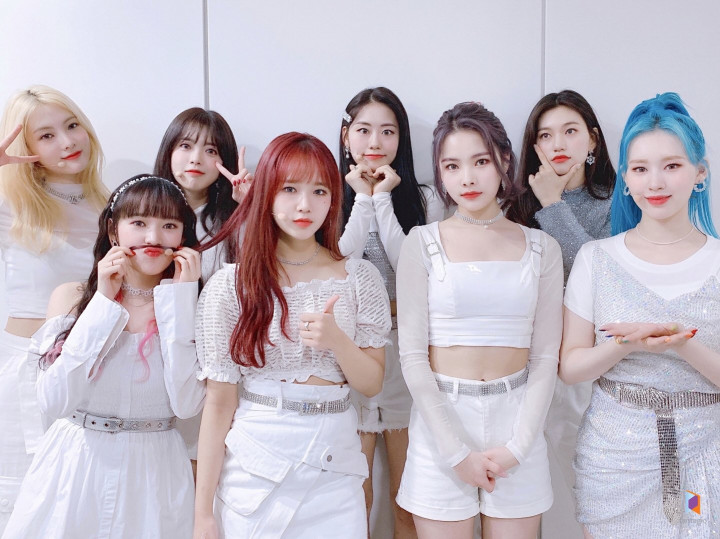 Weki Meki Resmi Bubar Setelah 7 Tahun