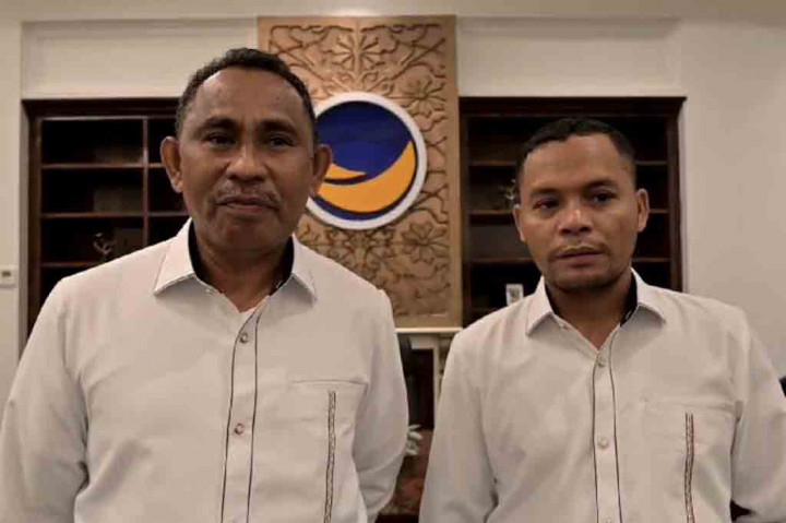 NasDem Berikan Surat Rekomendasi Pasangan Cabup Kabupaten Seram Bagian Barat