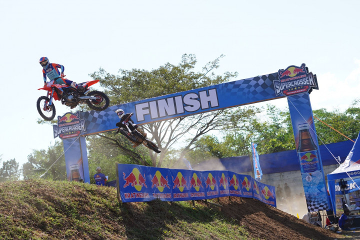 Seri Kedua Kratingdaeng Supercrosser 2024 Dirtwar Energy Janjikan Atraksi Lebih Seru