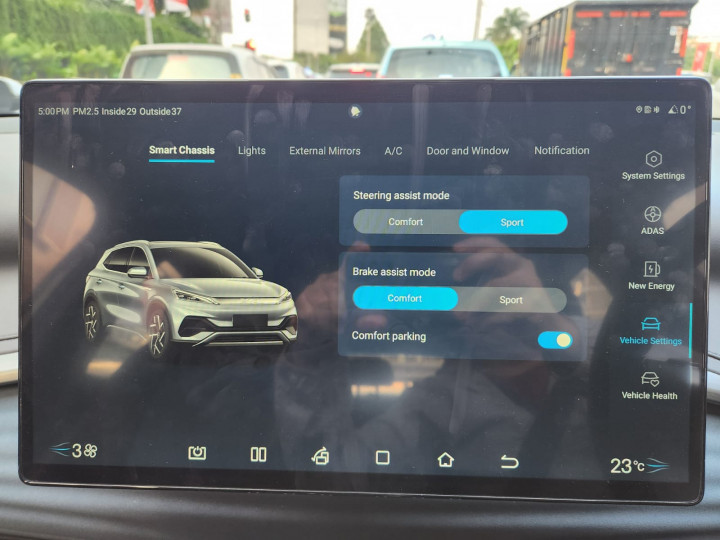 Menjajal Asisten Berkendara Pintar di Mobil Listrik BYD Atto 3