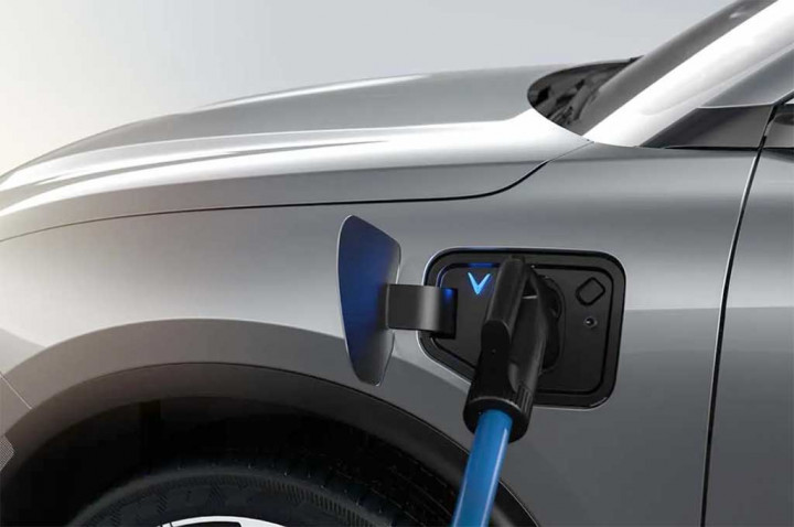 Vietnam Bakal Berikan Subsidi Biaya Listrik SPKLU