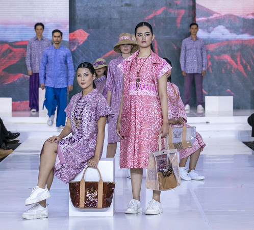 Karya Afif Syakur di Jogja Fashion Trends 2024. (Foto: dok. JFT)