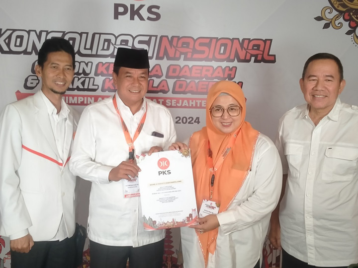 Paslon Maesyal-Intan Peroleh Formulir B.1-KWK  dari PKS di Pilbup Kabupaten Tangerang