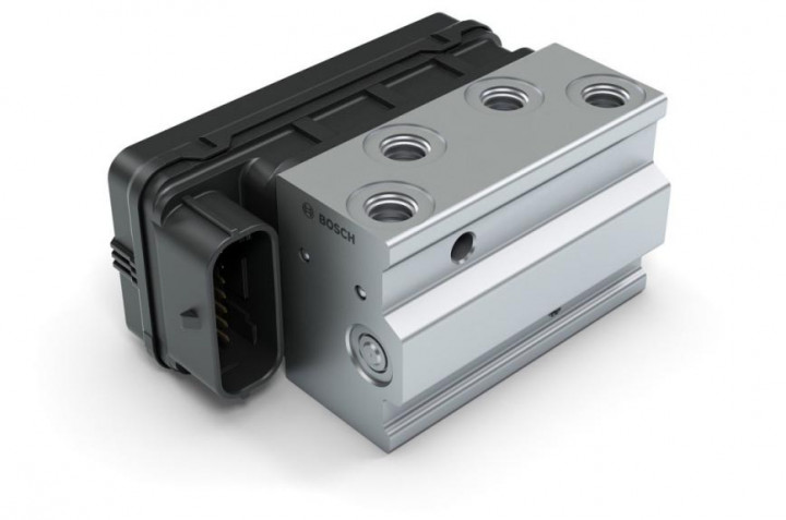 Malaysia Wajibkan ABS untuk Motor, Indonesia Perlu Ikuti?