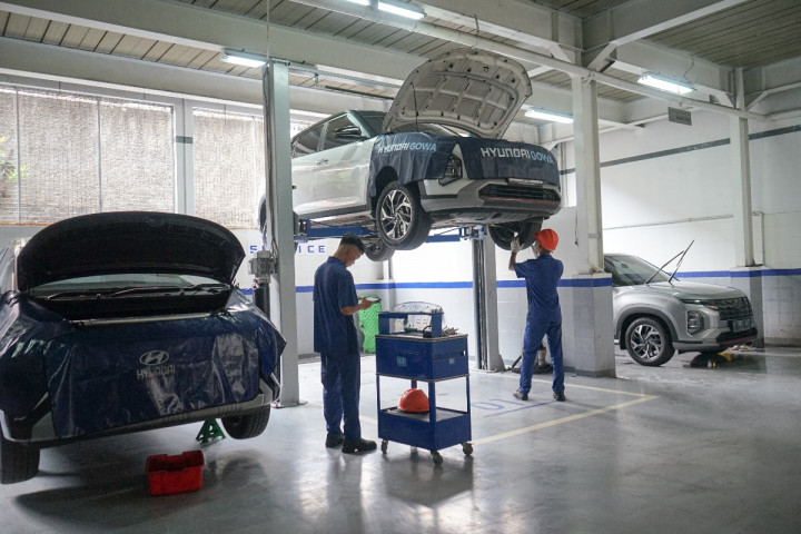 Tips Menghadapi Mobil Overheat Di Tengah Perjalanan