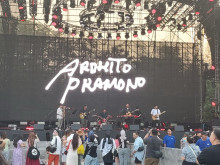 Ardhito Pramono Buka LaLaLa Festival Day 1 dengan 'I Feel Love'