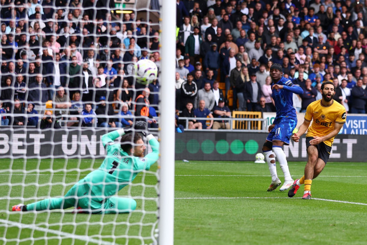 Hattrick Perdana Madueke Bantu Chelsea Lumat Wolves