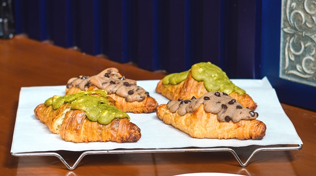 Raindear 3 Taman Budaya Sentul sajikan crookies, yaitu croissant dengan paduan cookies. (Foto: Dok. Istimewa)