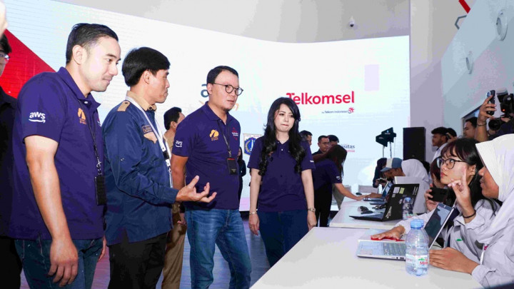 Telkomsel dan AWS Tingkatkan Kemampuan Digital Pelajar Berkebutuhan Khusus