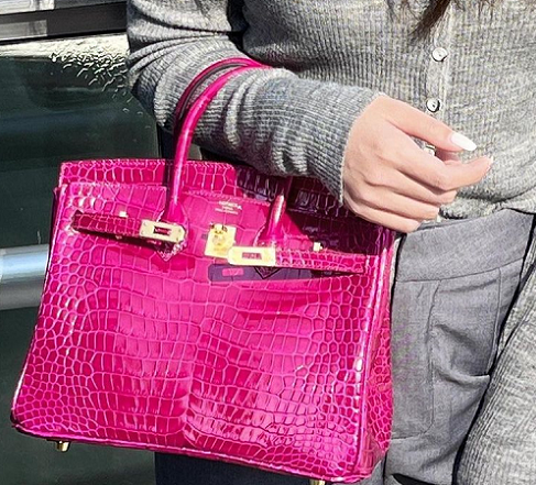 Tas Hermès  Birkin 25 Rose. (Foto: Dok. Instagram/@flora.hermes)