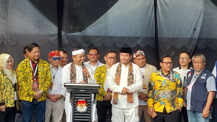 Dedi Mulyadi-Erwan Setiawan, Paslon Pertama Daftar ke KPU Jabar