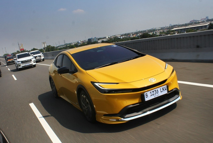 Konsumsi All New Prius HEV Tembus 29,4 Km/Liter