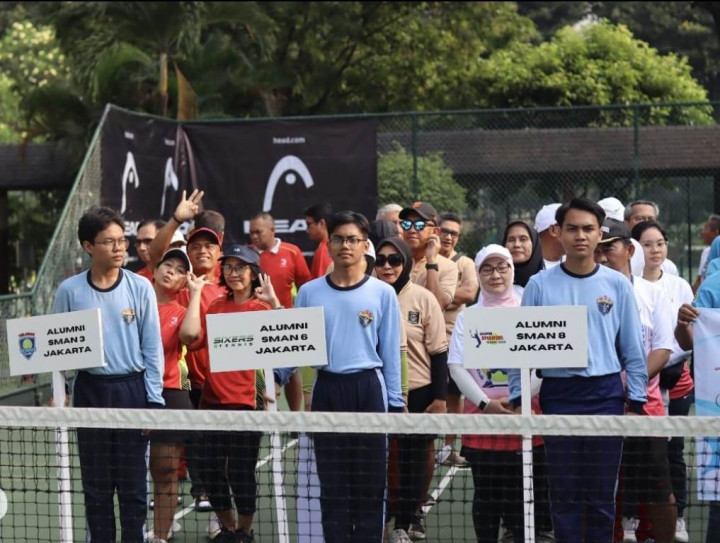 SMAN 3 Jakarta Juara Turnamen Tenis Antaralumni SMA Jakarta-Bandung