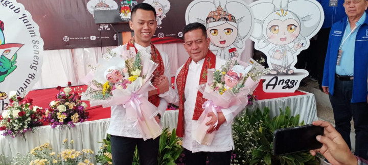 Pasangan Firhando-Rudi Jadi yang Pertama Mendaftar Pilwakada Kota Batu