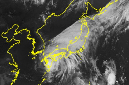 Ribuan Warga Diminta saat Topan Shanshan Menghantam Pulau Kyushu, Jepang