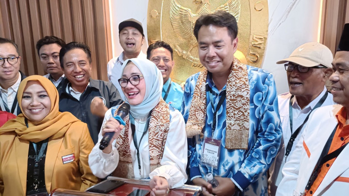 Pasangan Eti-Suhendirk Janji Perbanyak Ruang Publik untuk Anak Muda di Kota Cirebon