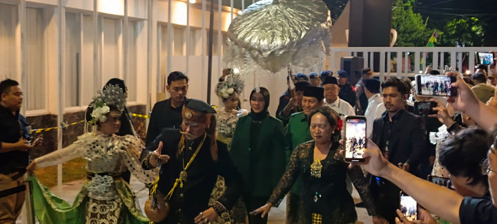 Pasangan Acep-Gita KDI Resmi Mendaftar Pilgub Jabar