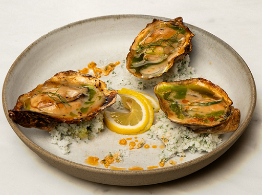 Baked Oyster by Oyster Dealer Ashta dan Nonna Bona. (Foto: Dok. Istimewa)