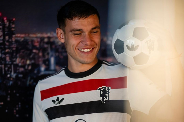 Manuel Ugarte Resmi Gabung MU