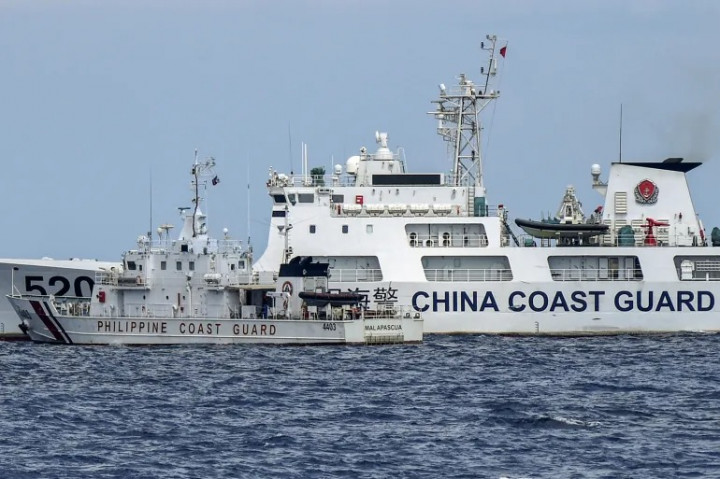 China dan Filipina Saling Tuduh atas Tabrakan Kapal di Laut China Selatan
