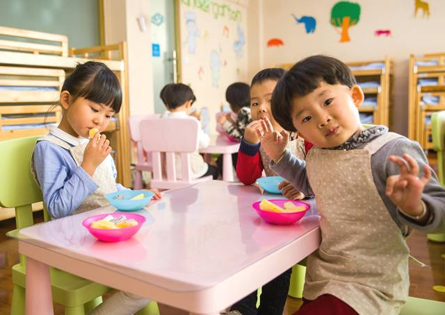 Tak Hanya Soal Pintar, Berikut 5 Manfaat Sarapan bagi Kesehatan Si Kecil