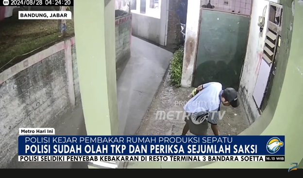 Polisi Buru Pelaku Pembakaran Rumah Produksi Sepatu di Cibaduyut