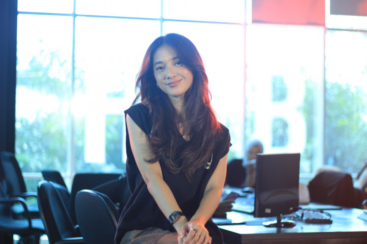 Momen Tak Terlupakan Rahmania Astrini Buka Konser Coldplay di Jakarta