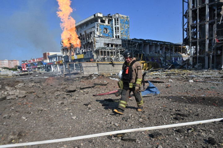 Rudal Rusia Hantam Pusat Perbelanjaan di Kharkiv, 47 Orang Terluka