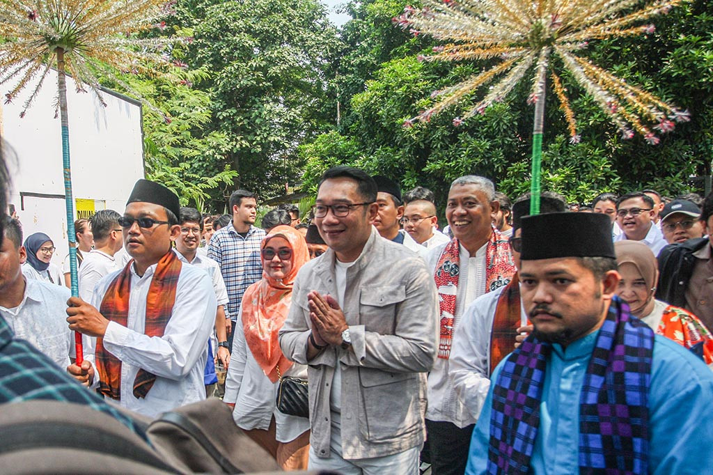 RK Disambut Tradisi Palang Pintu saat Tiba di TKN Fanta