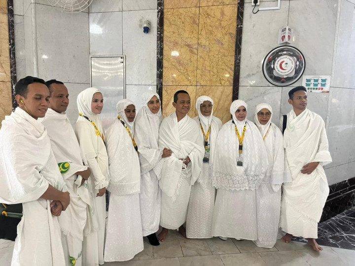 Pergi Umrah, Bahlil Diminta Memperjuangkan Kebaikan