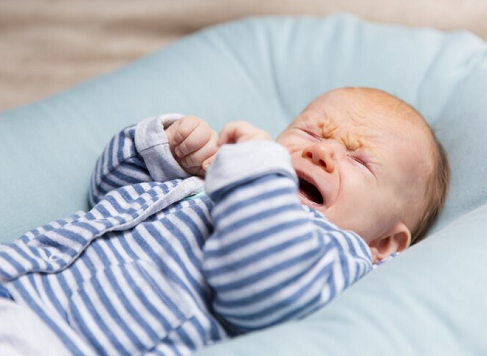 Kenali Tanda Bayi Dehidrasi dan Cara Penanganan yang Tepat