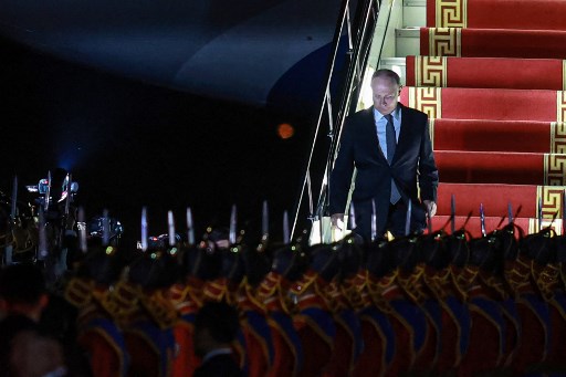 Potret Putin Tiba di Mongolia