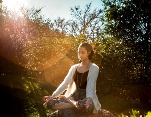 Ilustrasi meditasi mindfulness (Foto: Pexels)