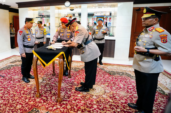 Brigjen Patrige Renwarin Resmi Jabat Kapolda Papua