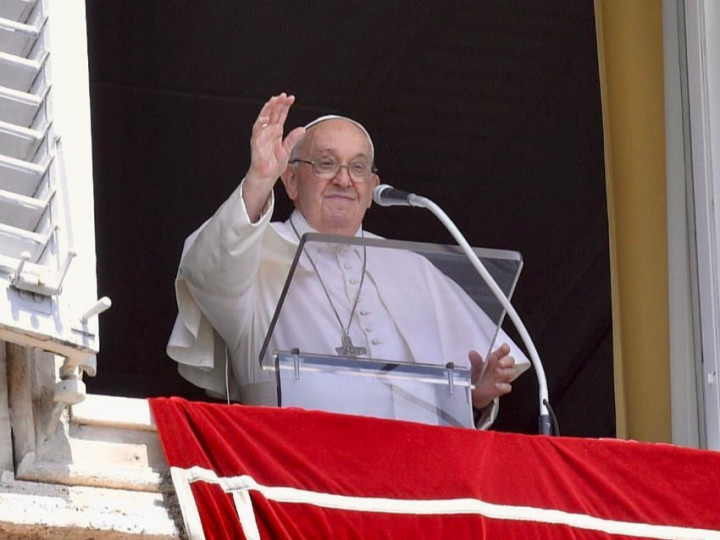 Mengapa Pemimpin Tertinggi Gereja Katolik Disebut Paus? Ini Asal Mulanya