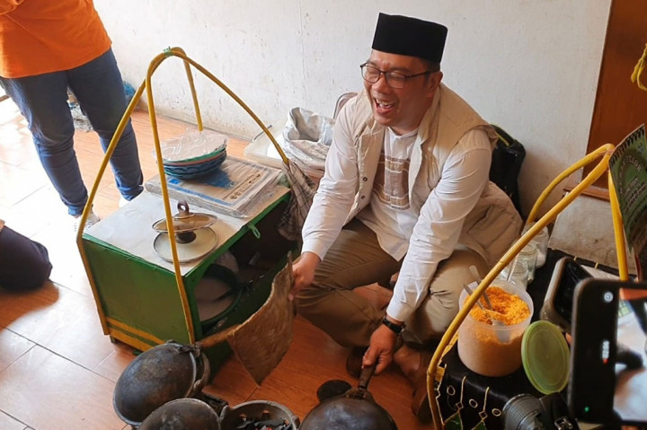 RK Jadi Tukang Kerak Telor, Foke: Kipas Terus Biar Politik Ramai