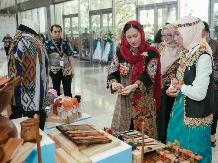 Perluas Pangsa Pasar, UMKM Didesak Buka Peluang <i>Go Global</i>