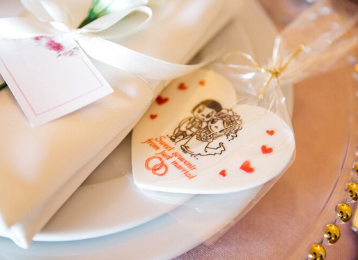 7 Ide Souvenir Pernikahan dengan Harga Ekonomis tapi Terkesan Mewah