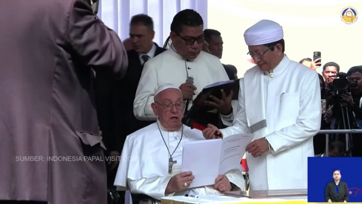 Paus Fransiskus: Terowongan Silaturahim Bawa Orang Mengarah Terang