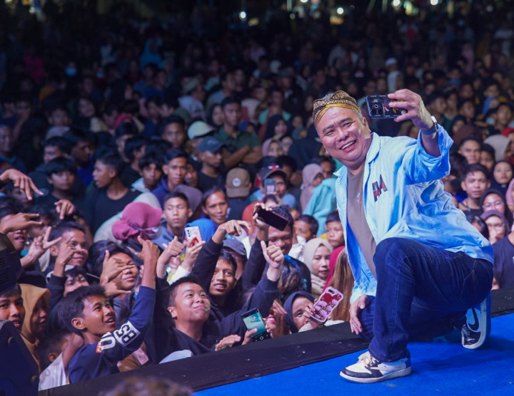 Ahmad Ali Ingin Tingkatkan Perekonomian Sulteng Melalui Perbaikan Jalan